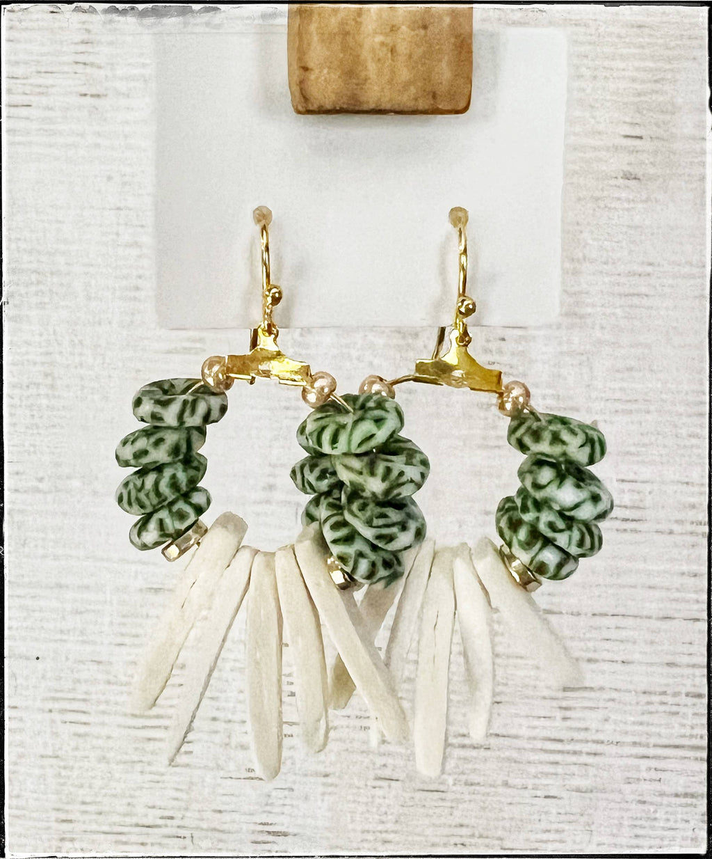 GENTRY BY JENNA | COCONUT WOOD + GREEN GLASS BEAD EARRING