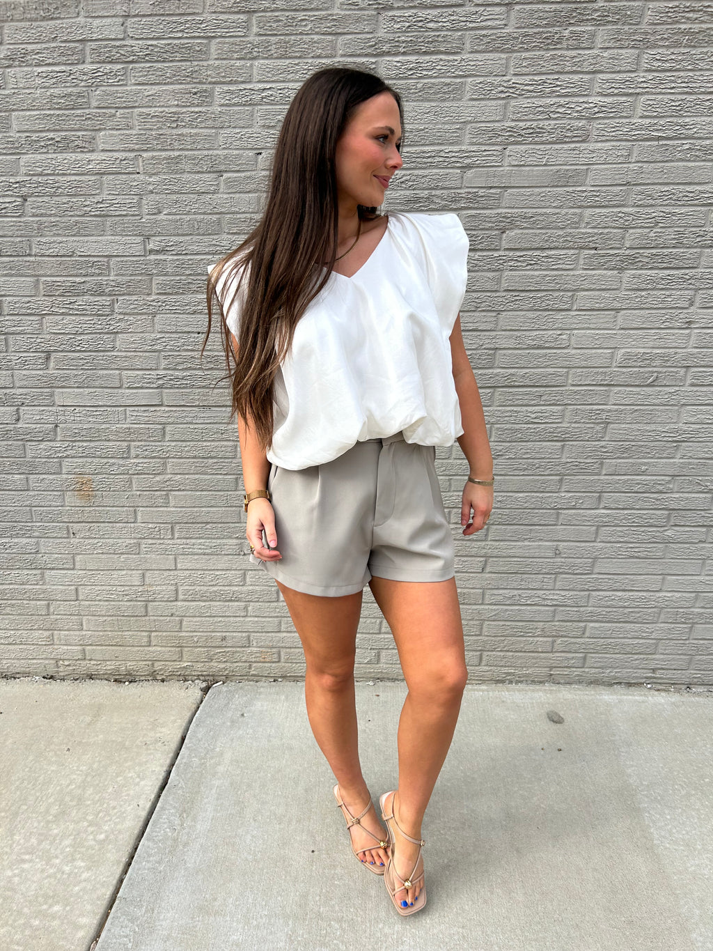 GLAM | BUBBLE SLEEVE WHITE TOP