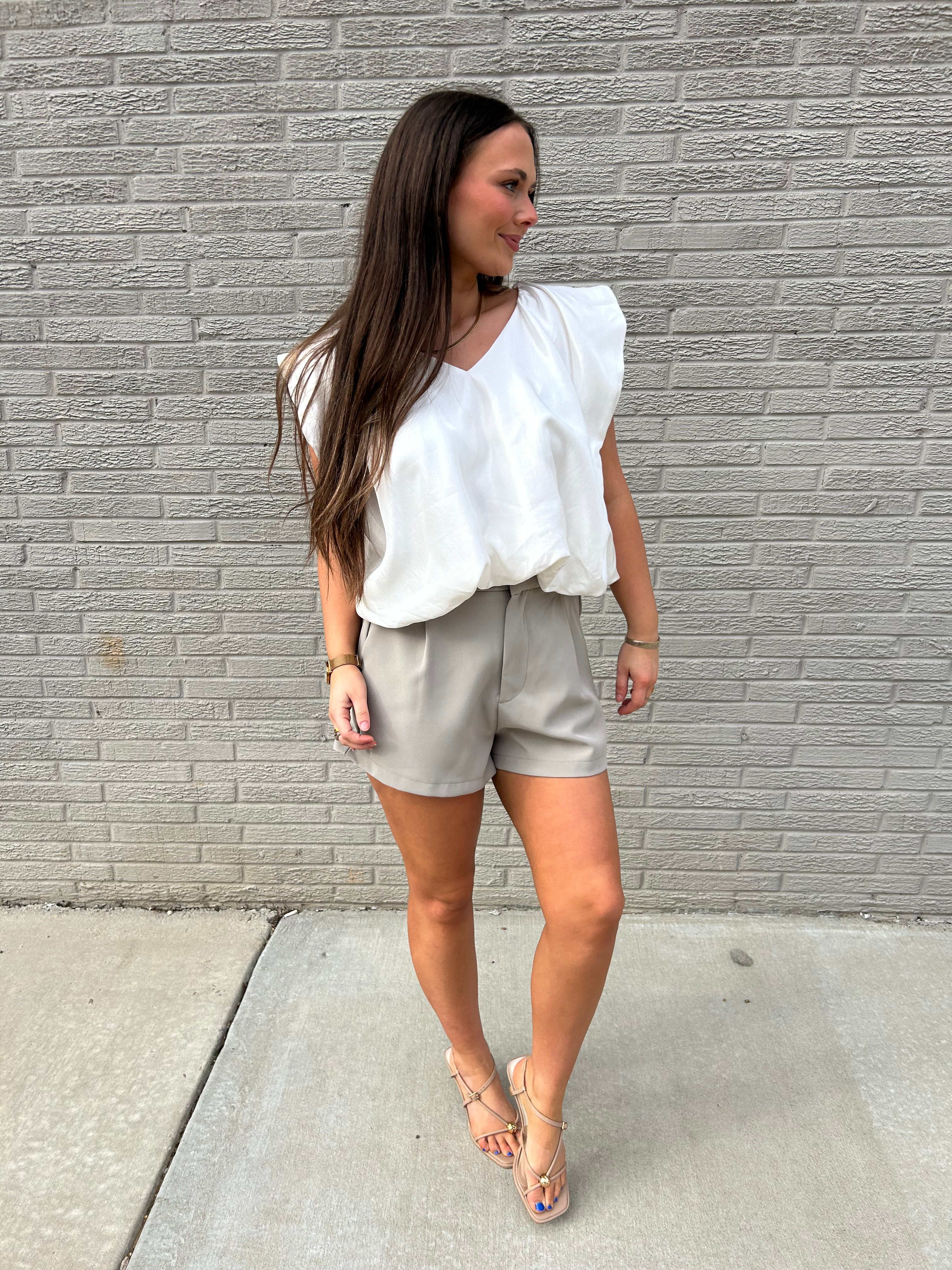 GLAM | BUBBLE SLEEVE WHITE TOP