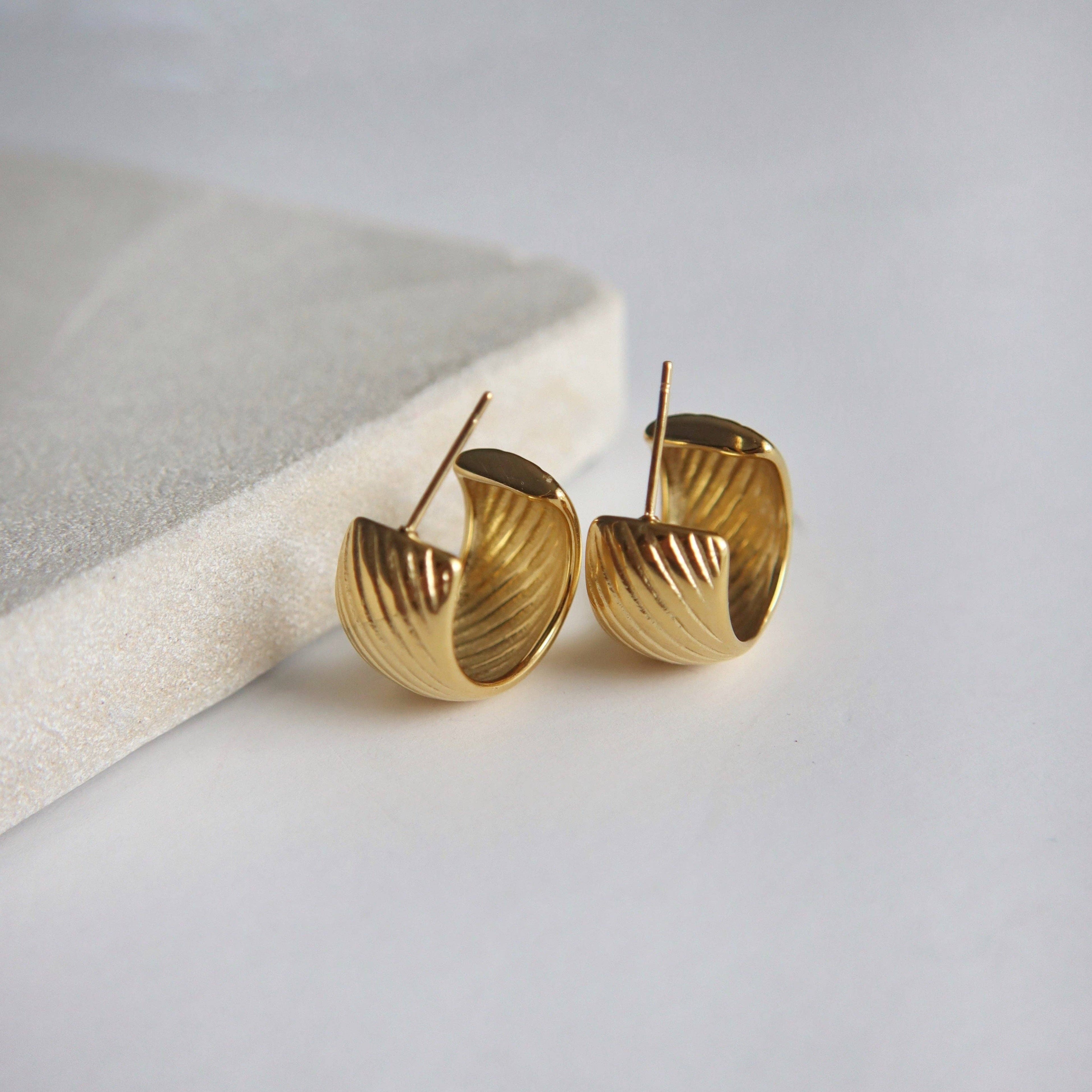JESSA JEWELRY | CALI HOOPS