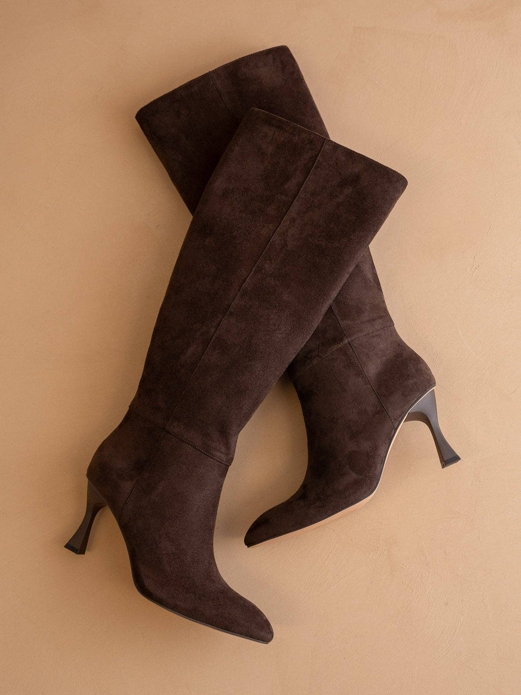 THE LEXINGTON SUEDE BOOT IN COFFEE