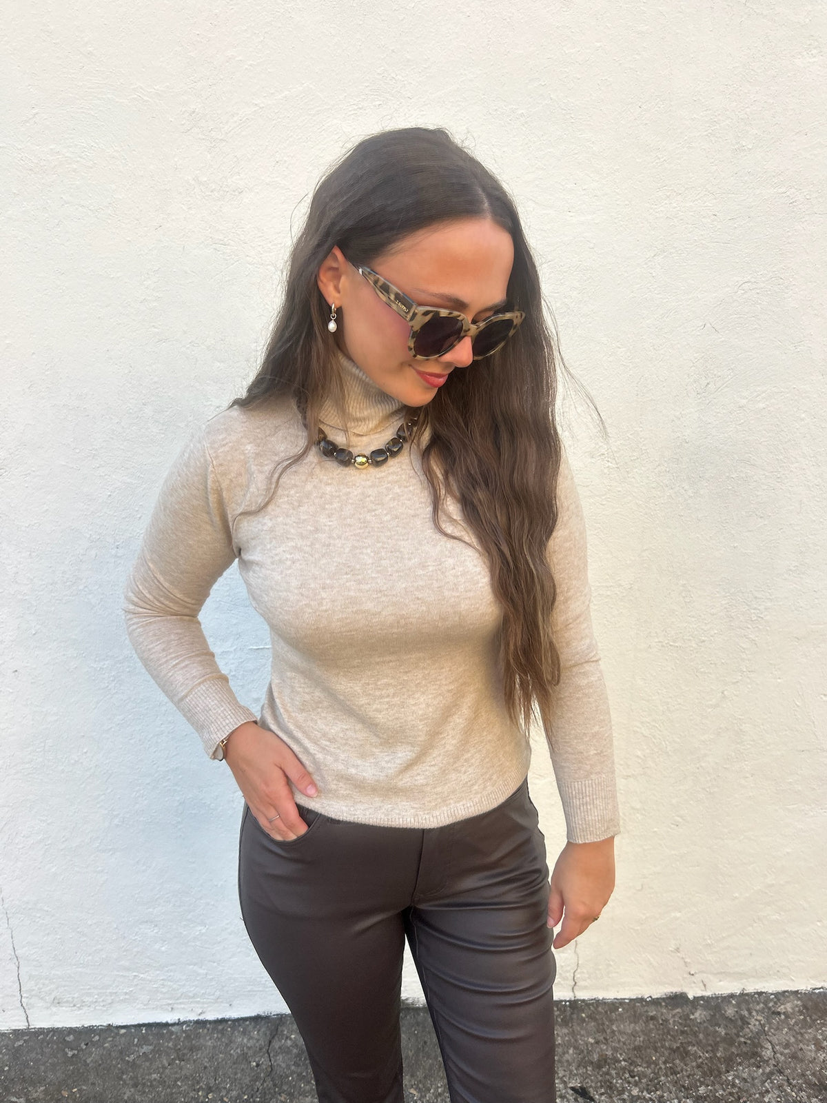 THE CLASSIC TURTLENECK SWEATER