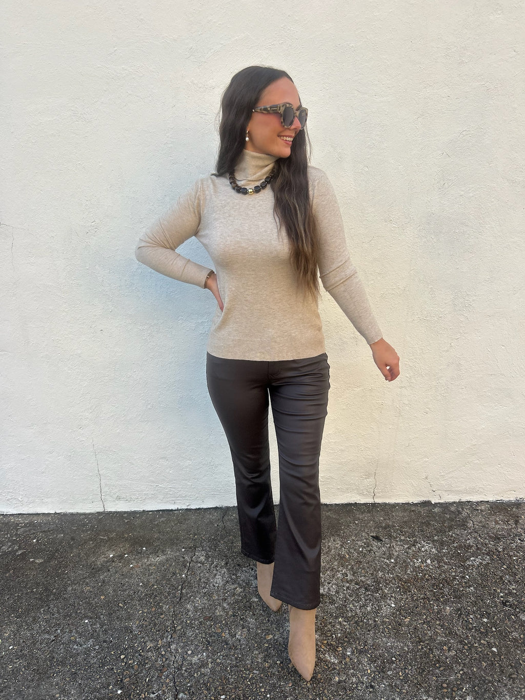 THE CLASSIC TURTLENECK SWEATER