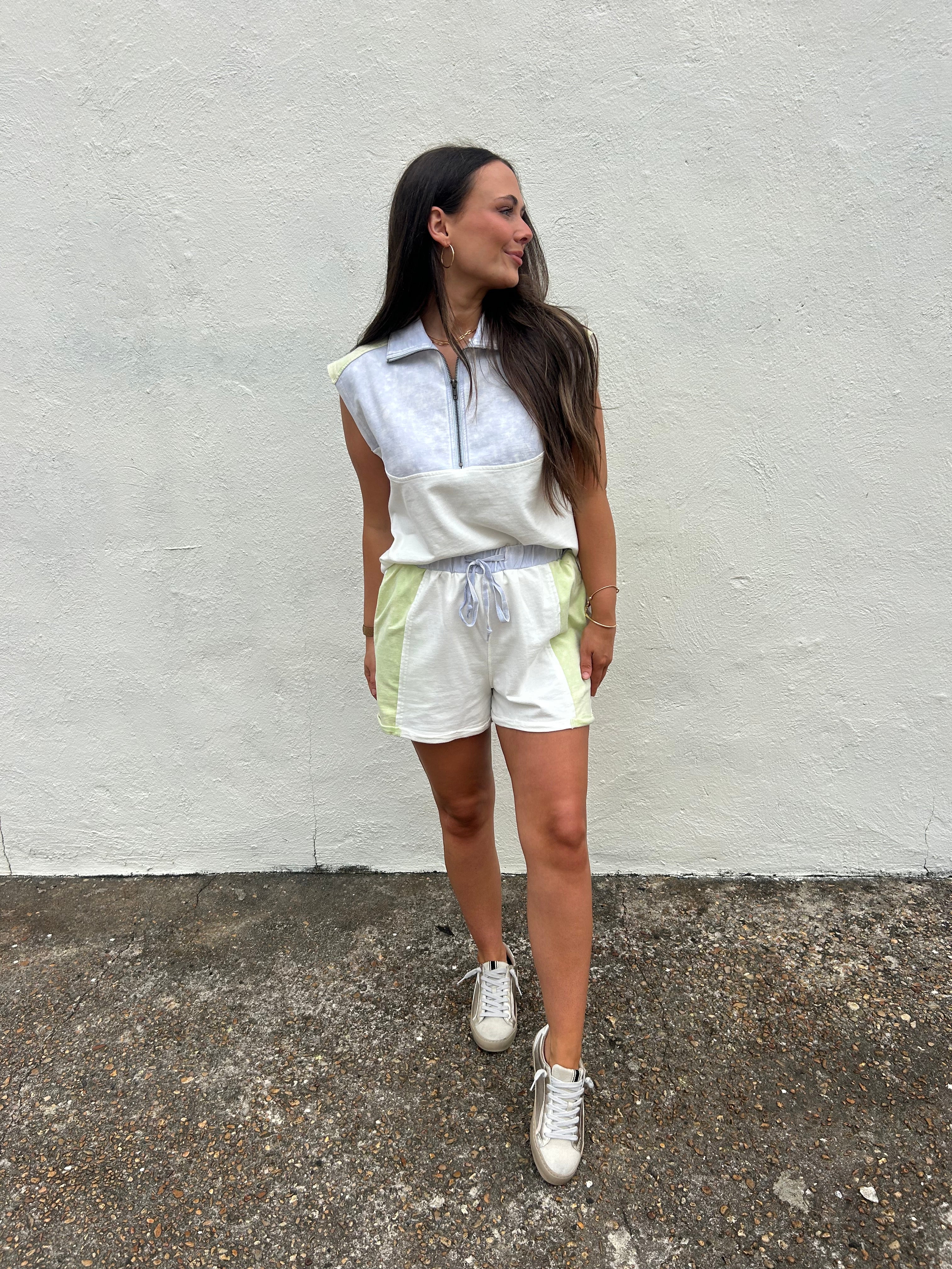 COASTAL CONTRAST TERRY HALF ZIP TOP