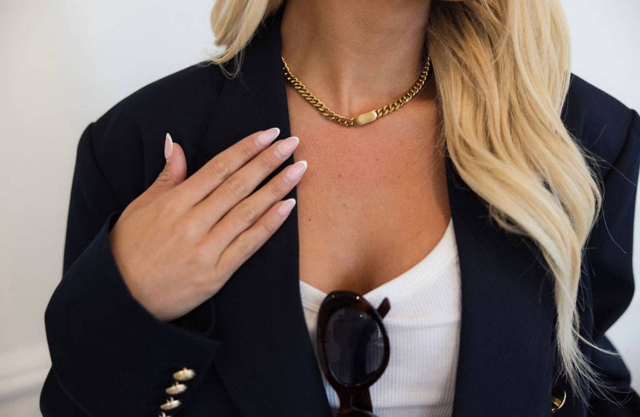 CHANSUTT PEARLS | GOLD PENDANT NECKLACE
