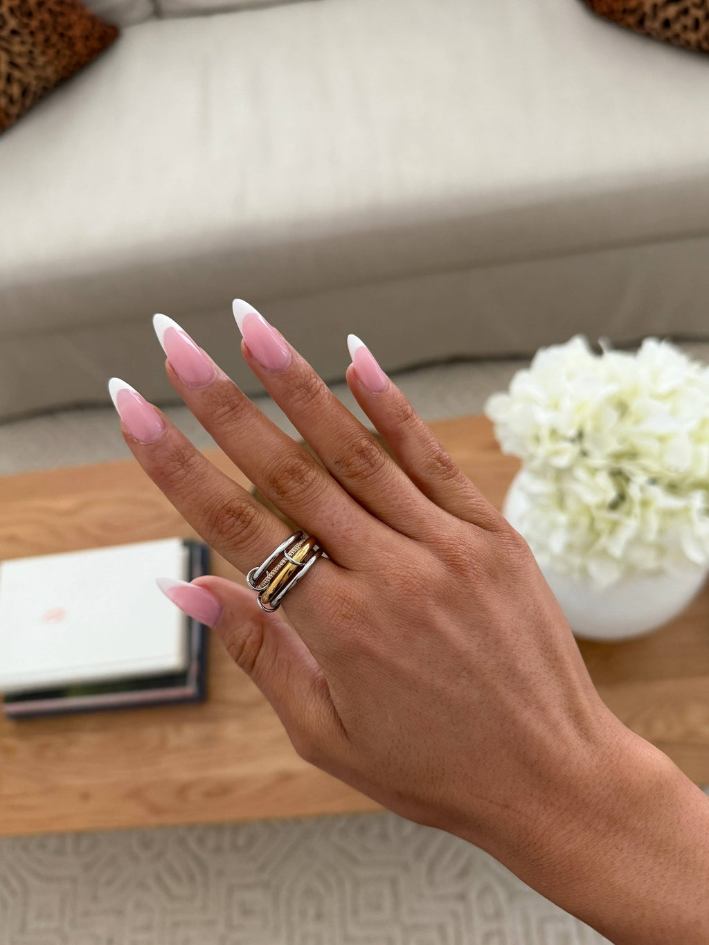 CHANSUTT PEARLS | GIA RING TWO TONED