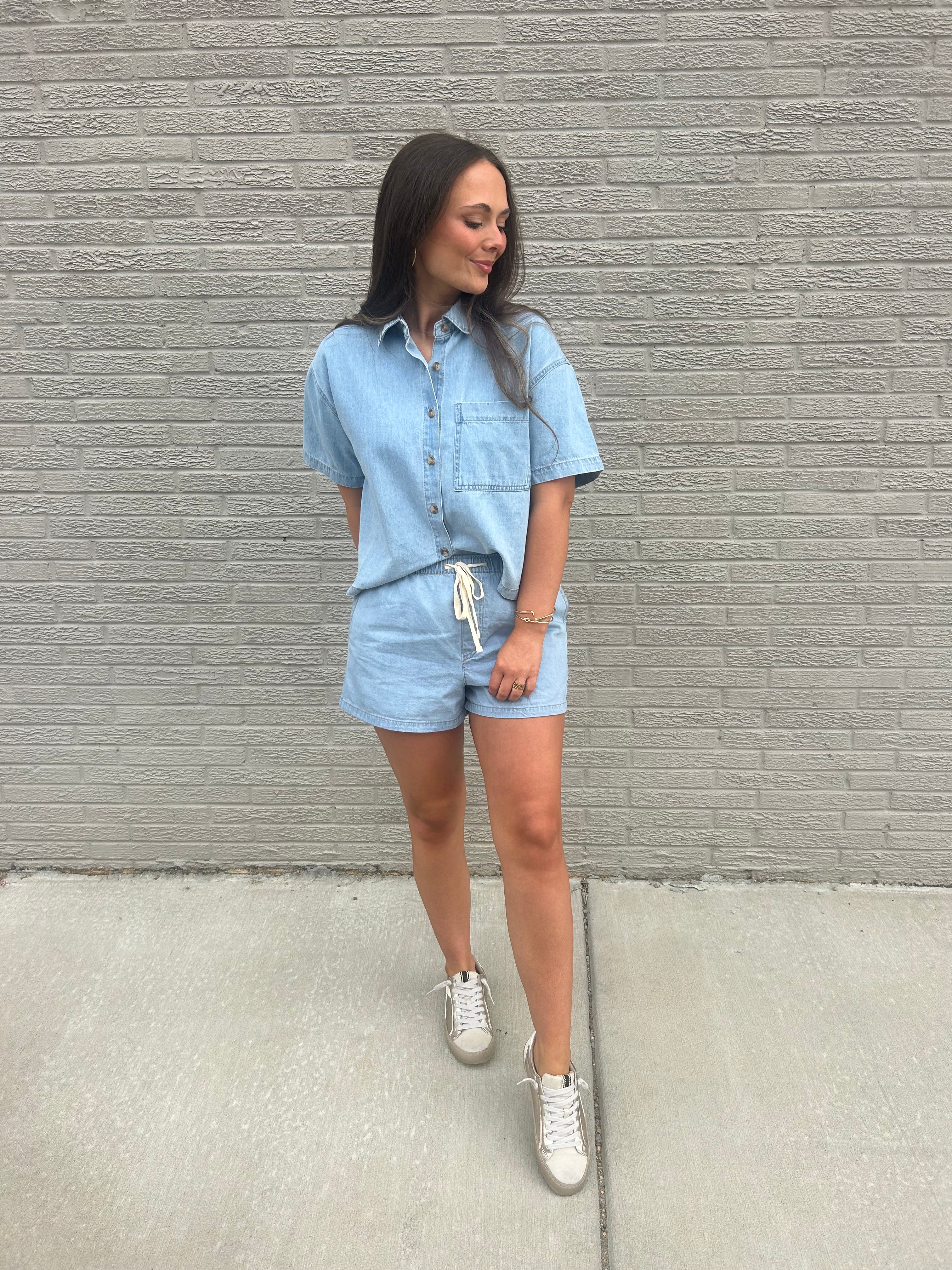Z SUPPLY | EVERYDAY DENIM BUTTON UP