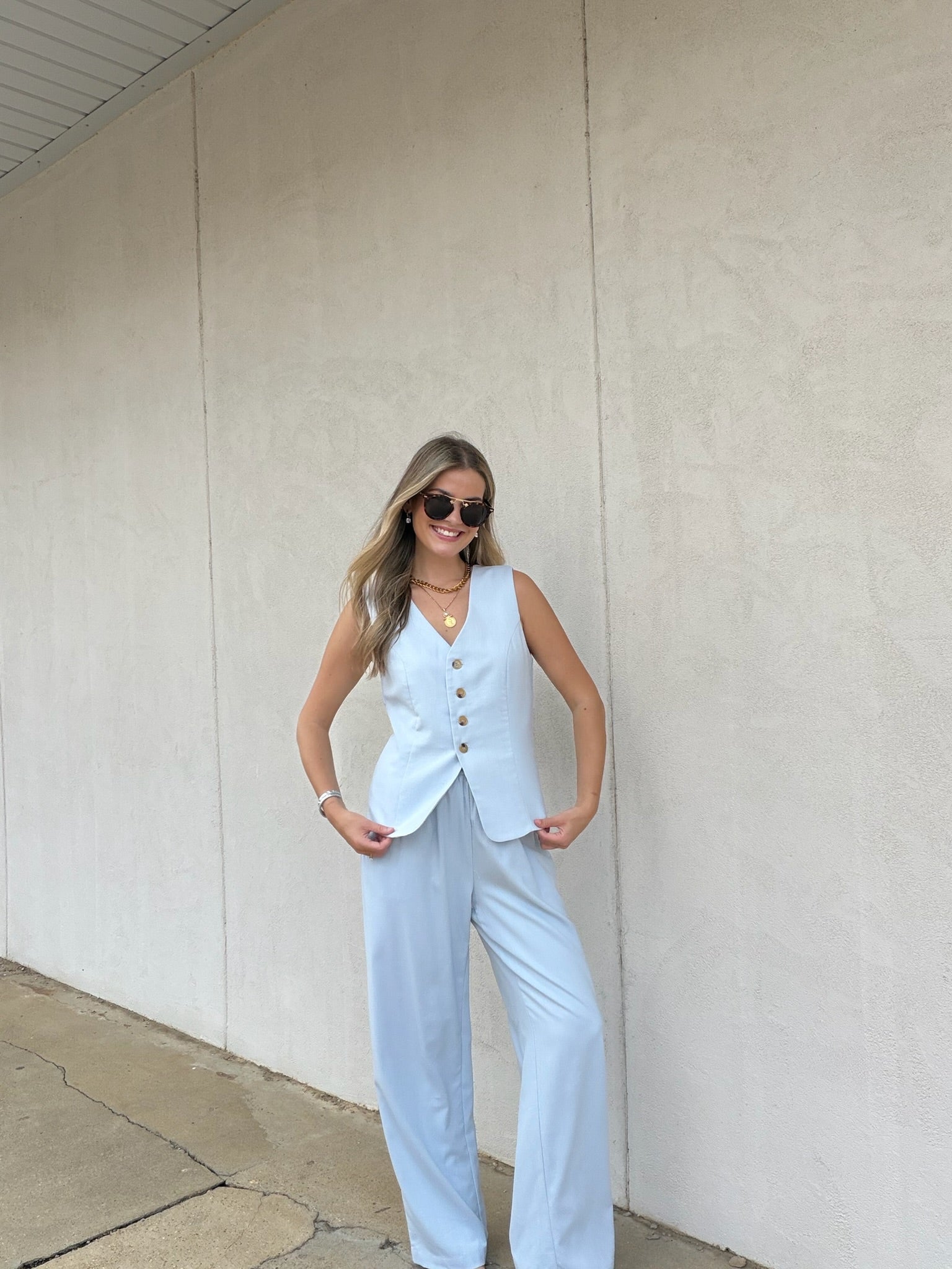 POWDER BLUE LINEN VEST