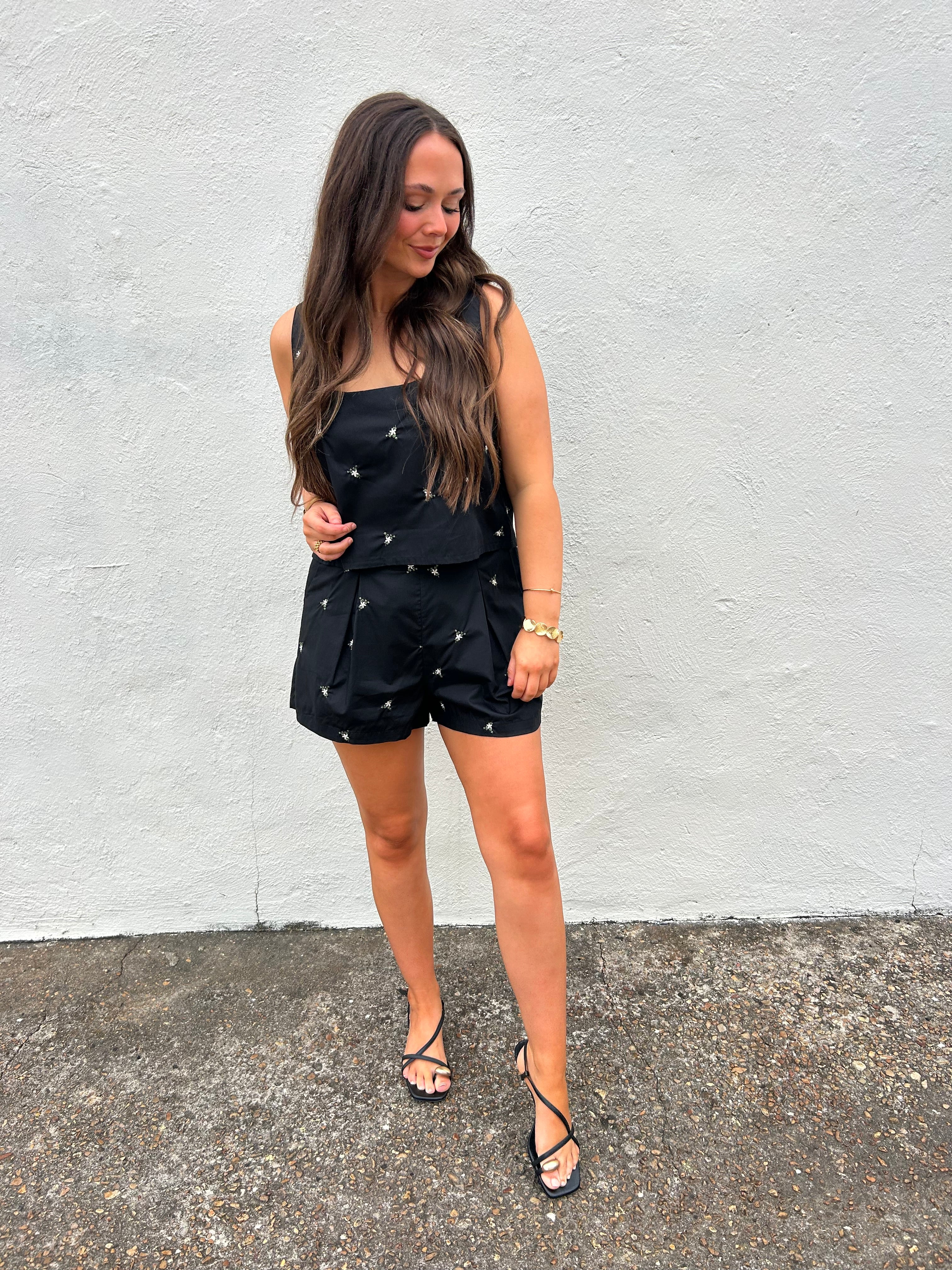 THE VIENNA EMBROIDERED SET