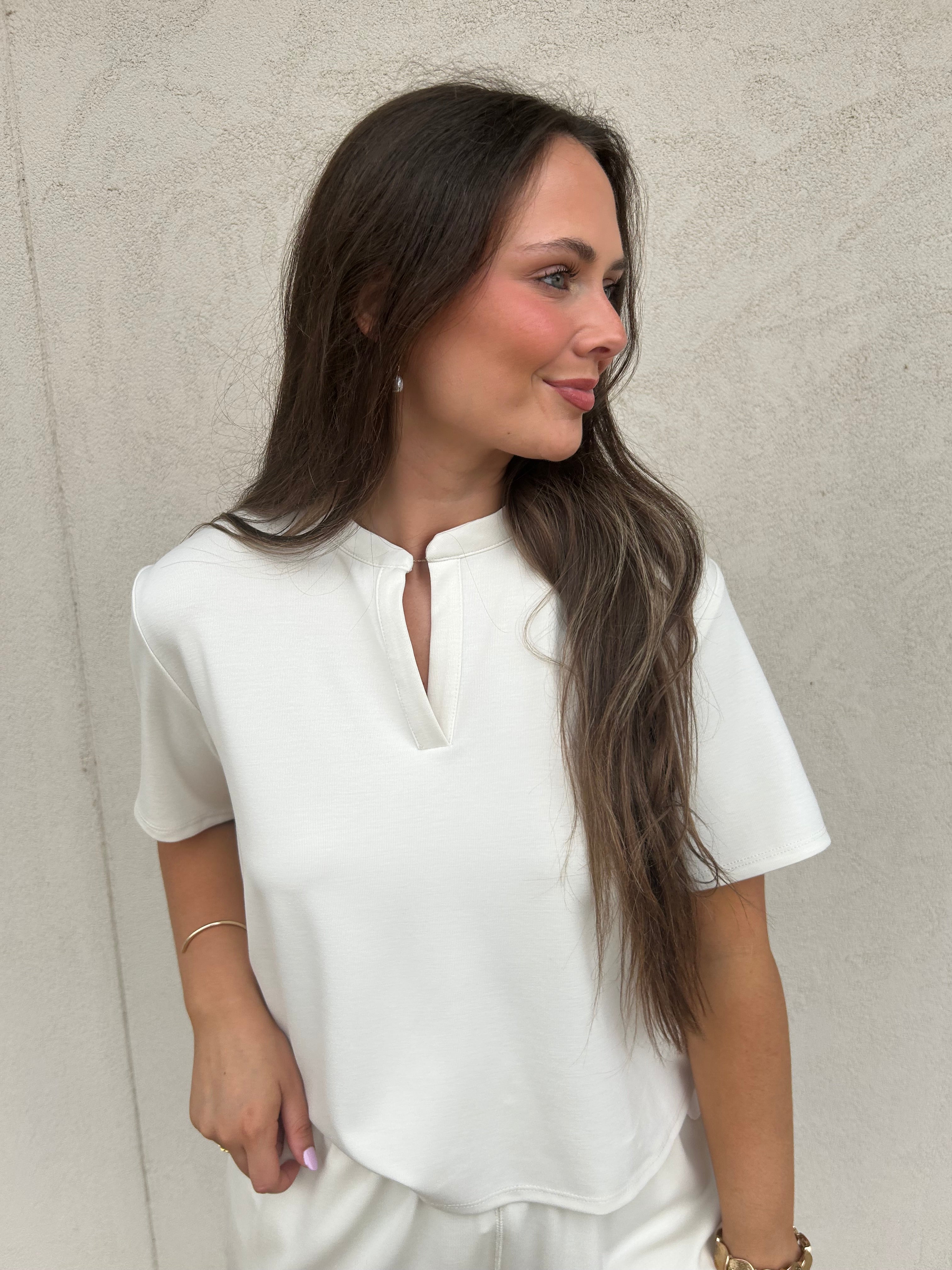 THE EVERYDAY SPLIT NECK TOP