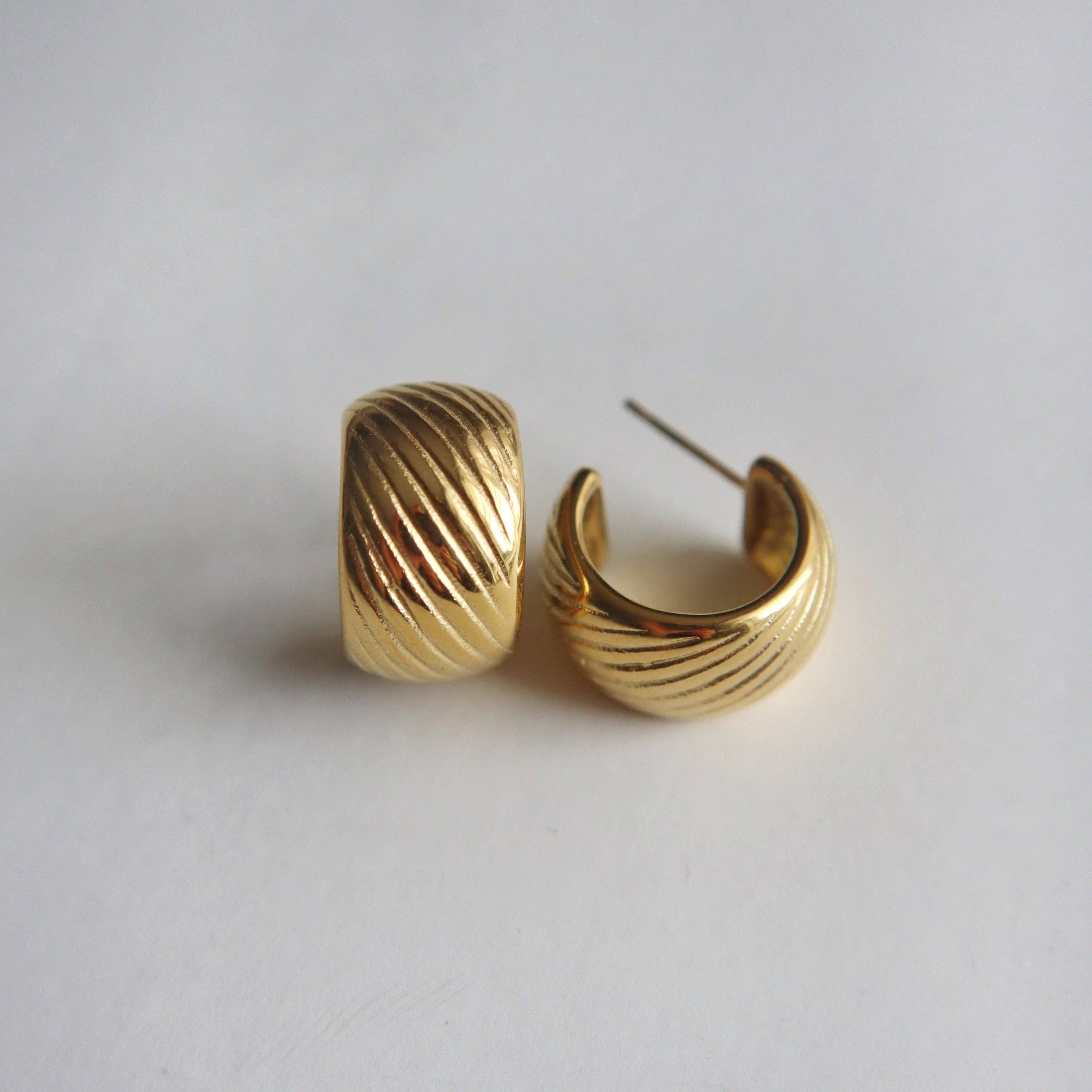 JESSA JEWELRY | CALI HOOPS