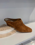 DOLCE VITA | HILAH IN COGNAC SUEDE