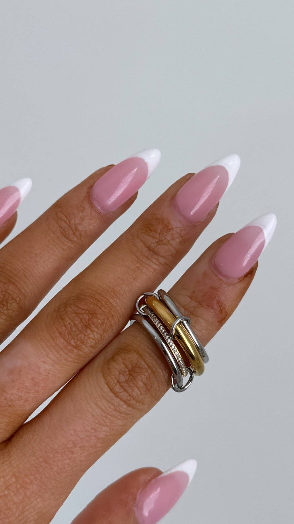 CHANSUTT PEARLS | GIA RING TWO TONED