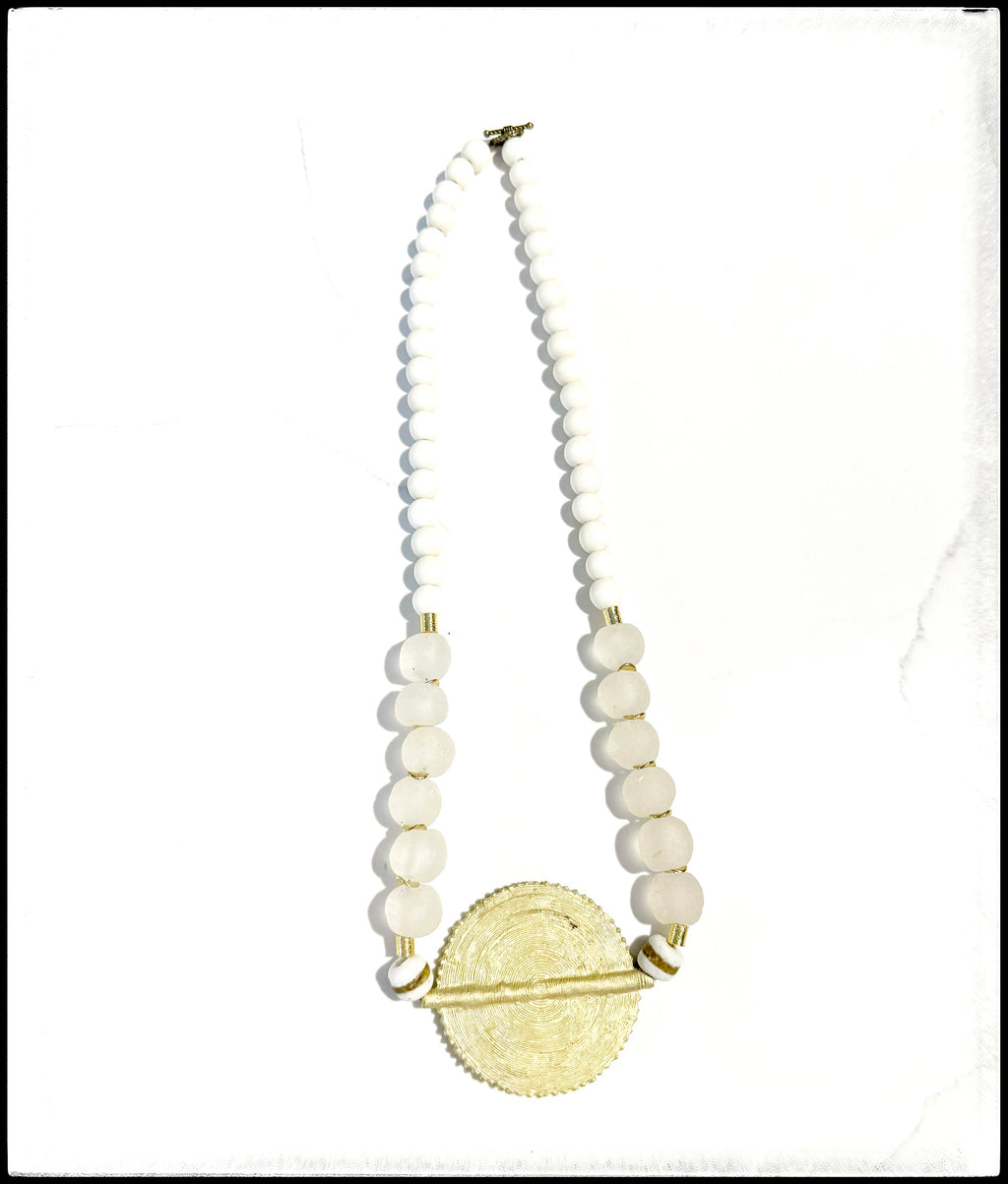 GENTRY BY JENNA | WOOD + BONE NECKLACE WITH GOLD PENDANT