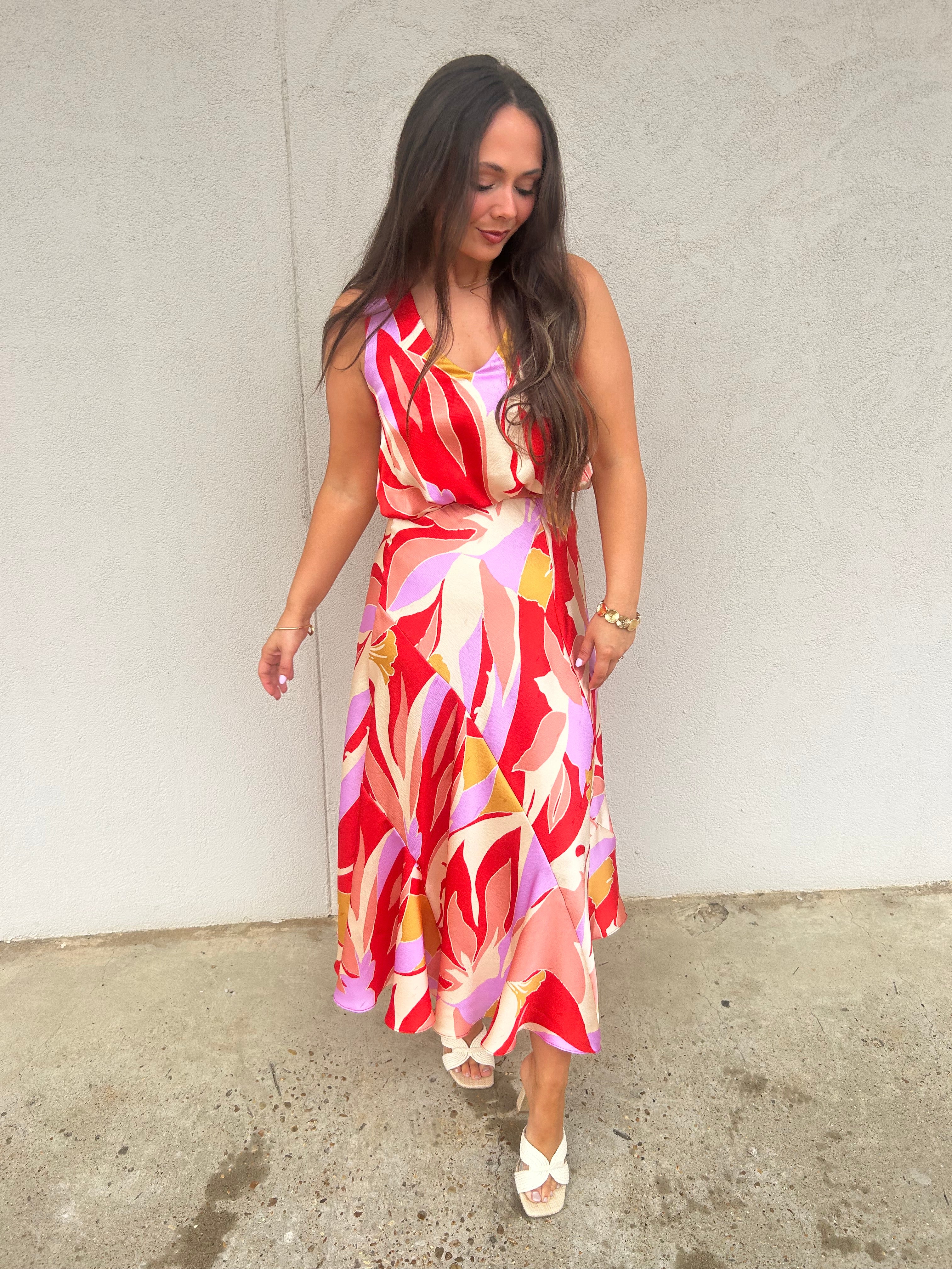 SUNSET BLOOM BUBBLE HEM TOP