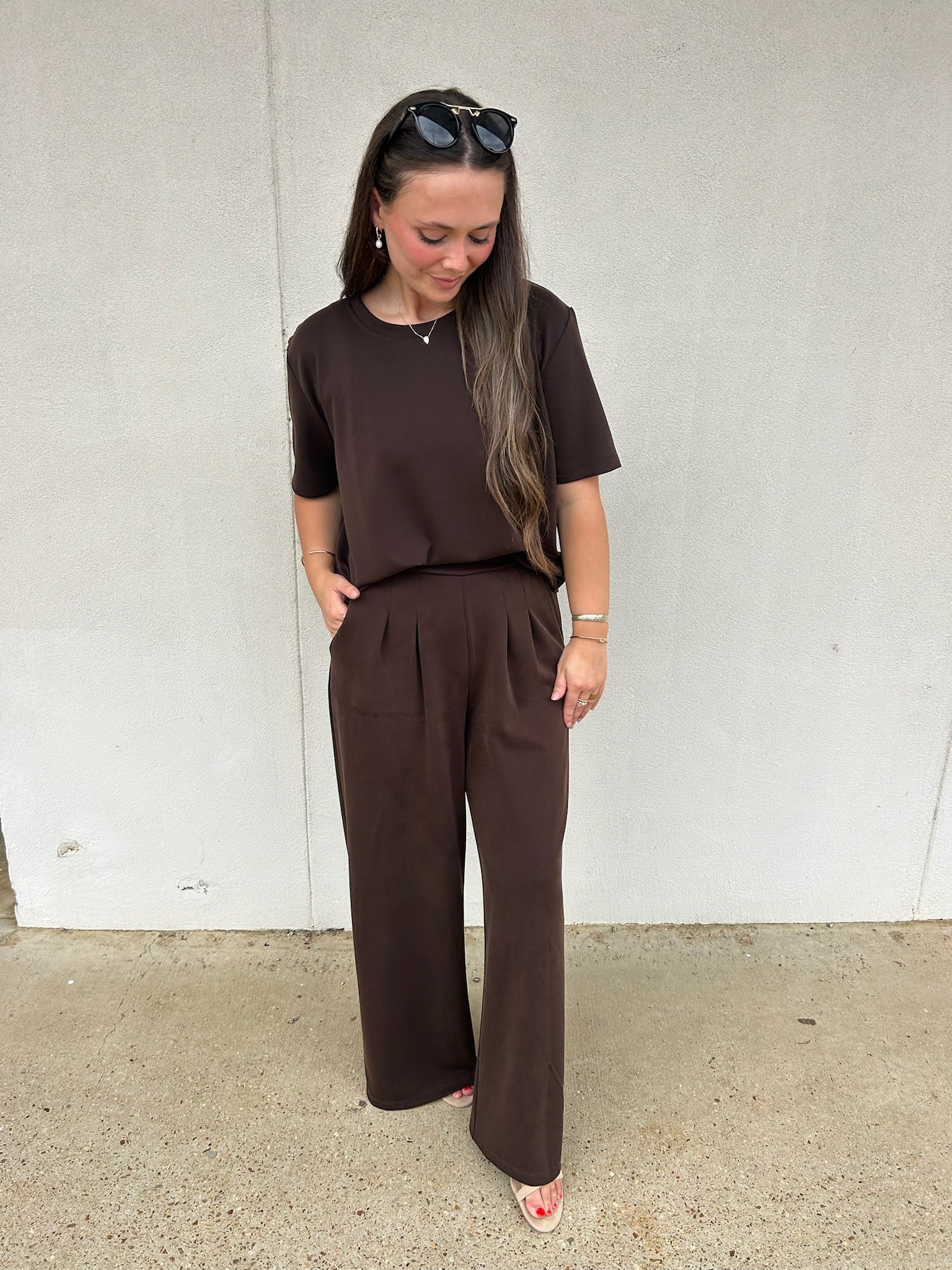 ELLE GREY | EVERYDAY SOFT CREW TEE IN COFFEE BROWN