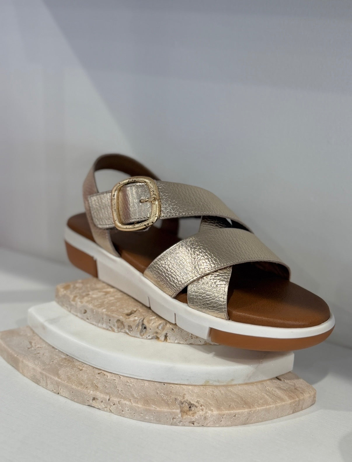 DIBA TRUE | ADVOCATE IN GOLD METALLIC LEATHER