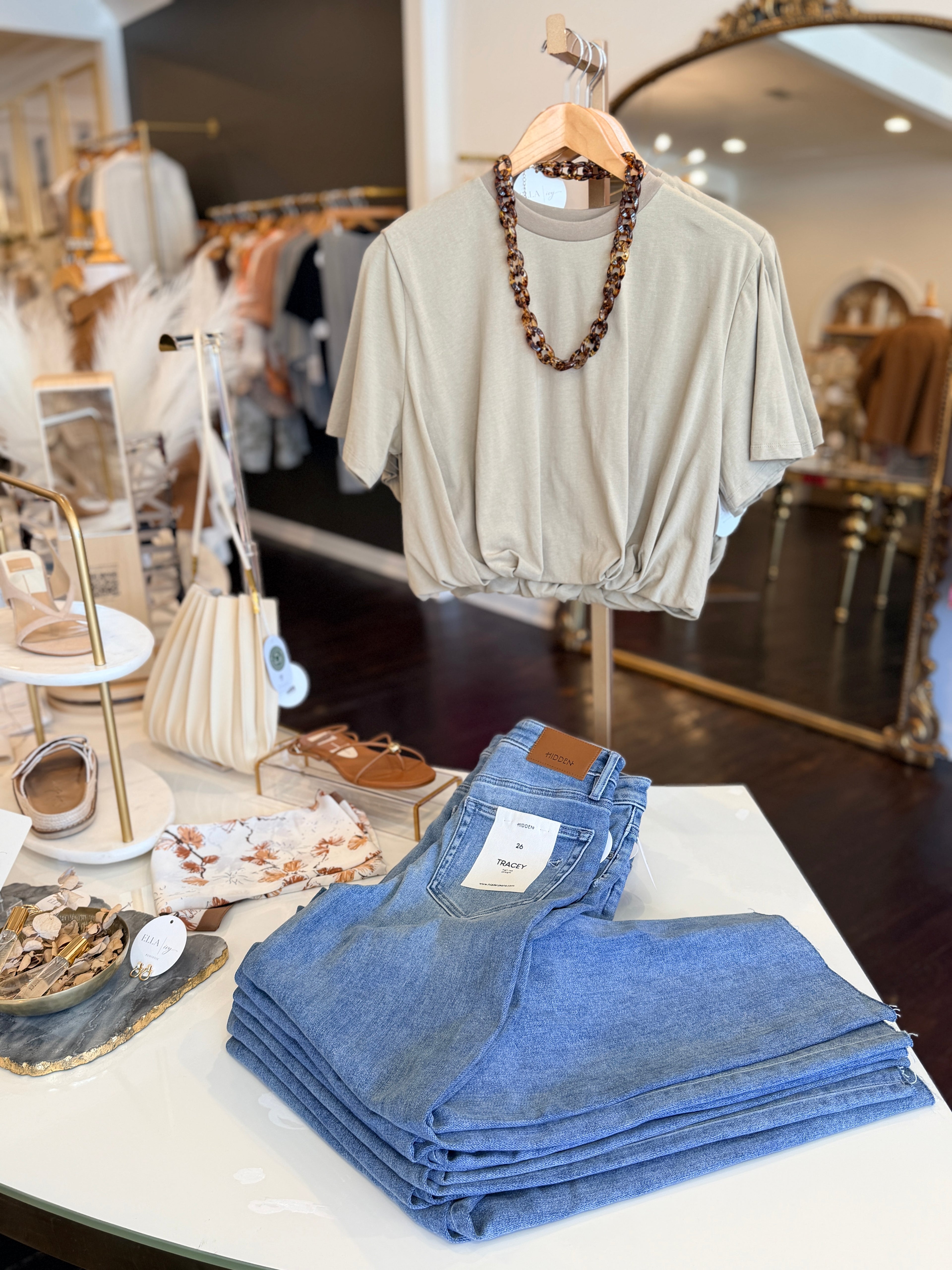 THE ELEVATED DRAPE BUBBLE TEE