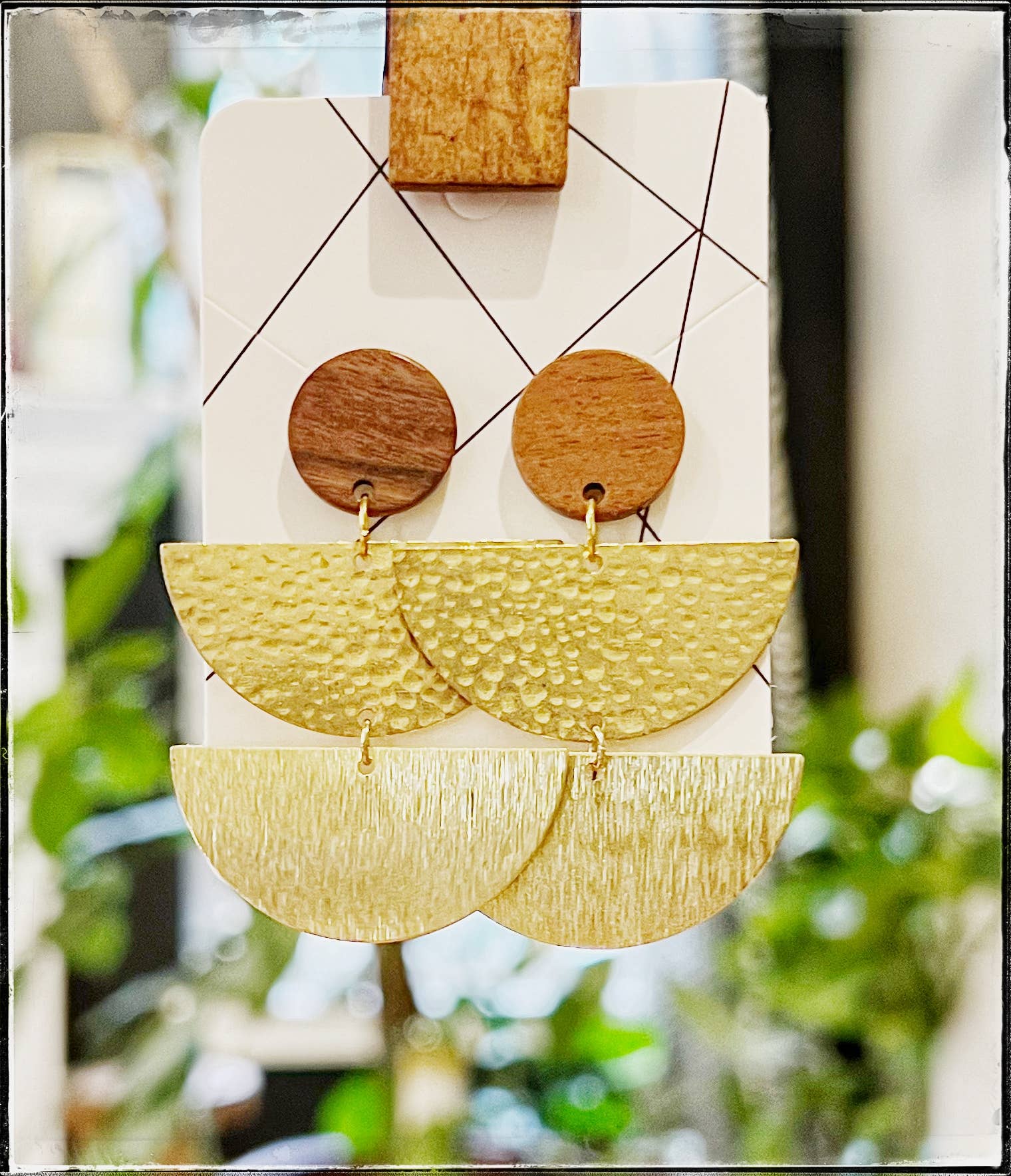 GENTRY BY JENNA | WOOD + BRASS EARRING