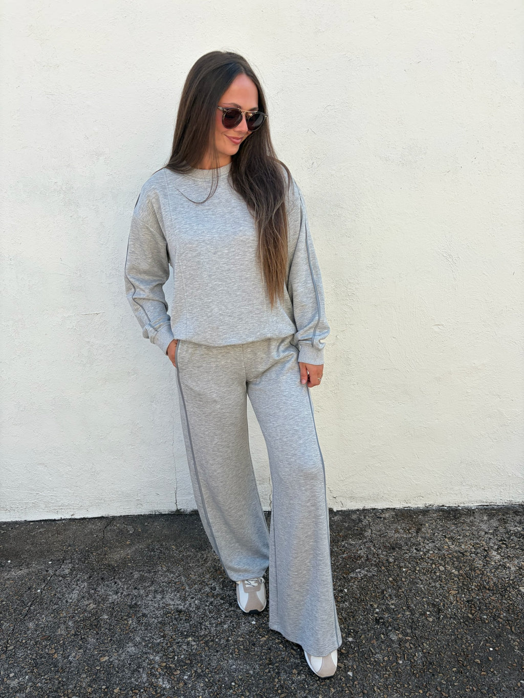 THE PORTER CONTRAST SEAM SWEATSHIRT