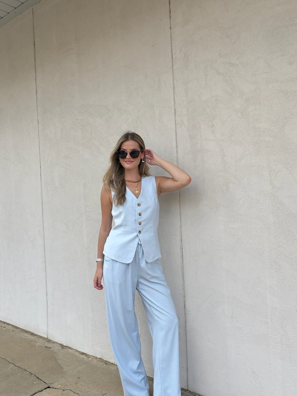 POWDER BLUE LINEN VEST
