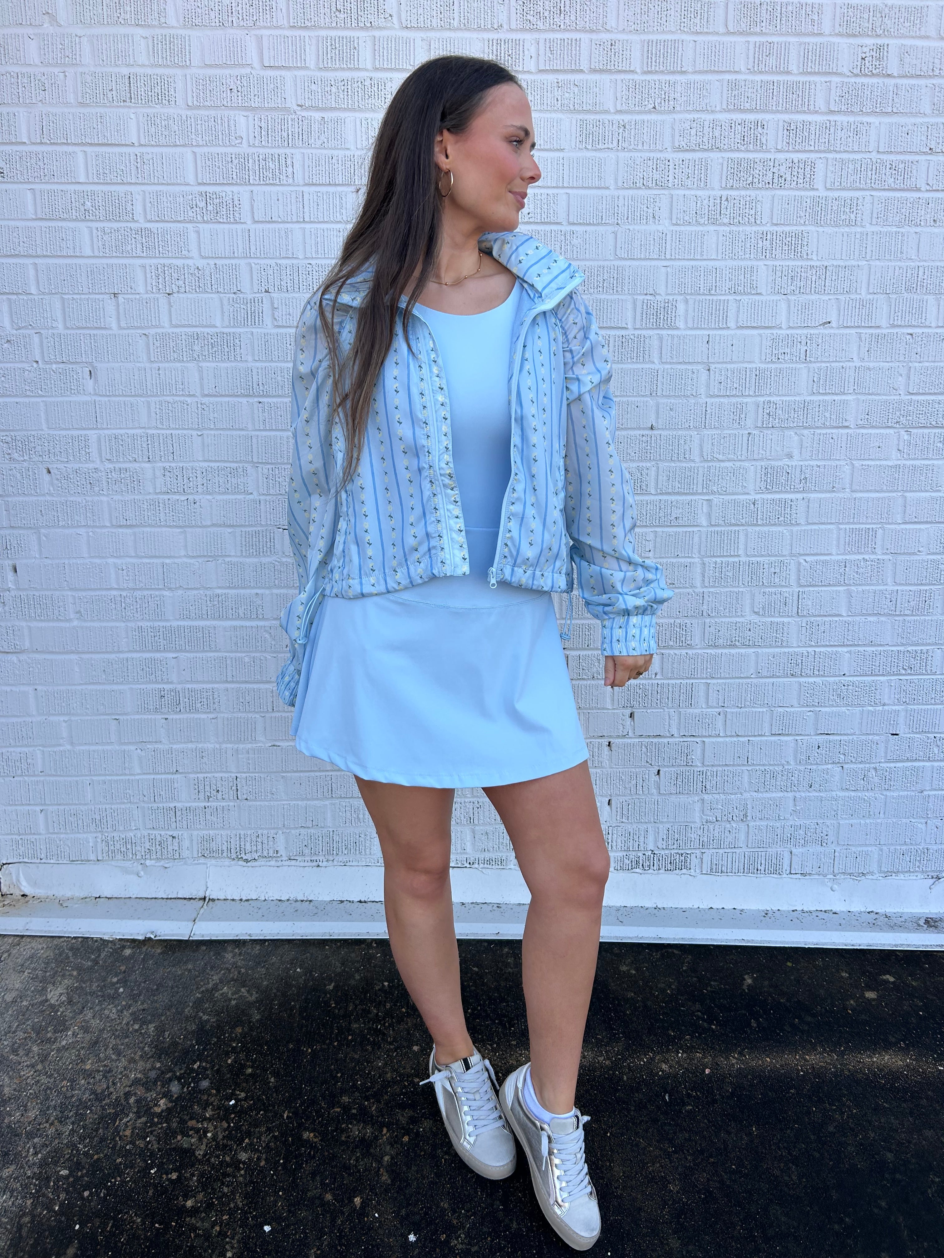 KARLIE | SOLID SCALLOP VBACK KOURT DRESS