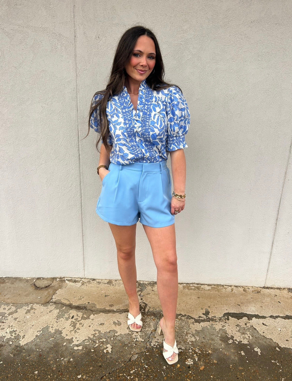 GLAM | THE ESSENTIAL SHORT IN BLUE
