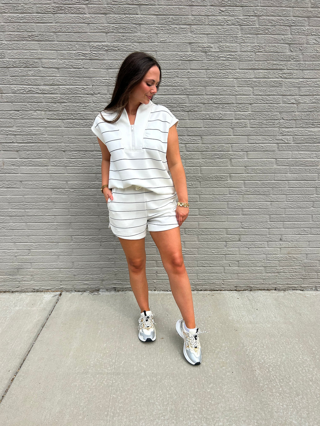COURTSIDE STRIPE SHORT IN CREAM + BLACK