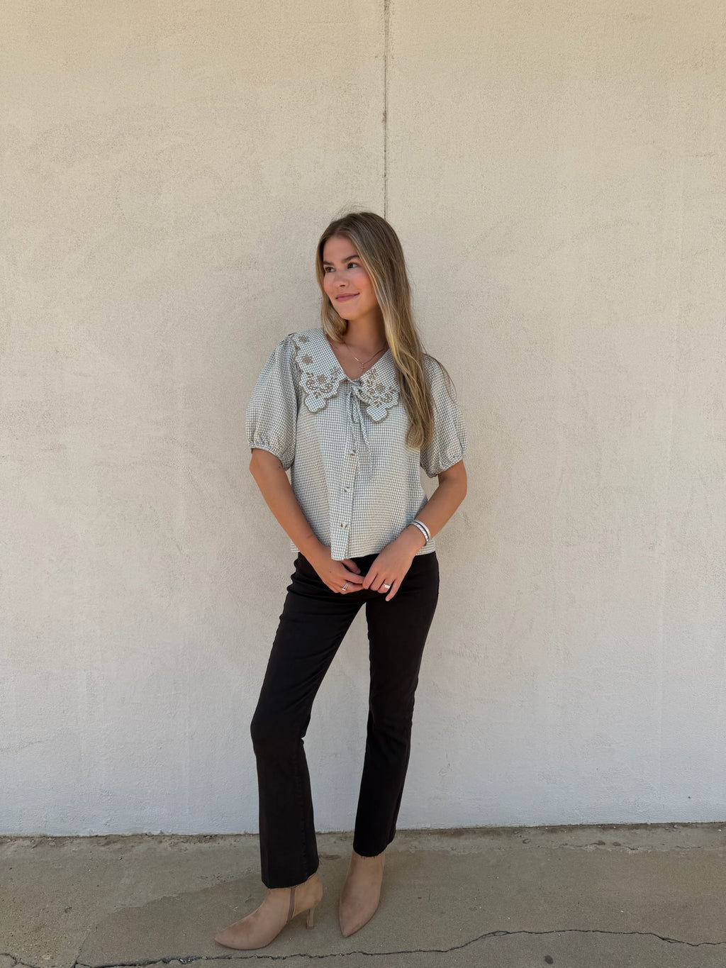 THE HEIRLOOM COLLAR TOP