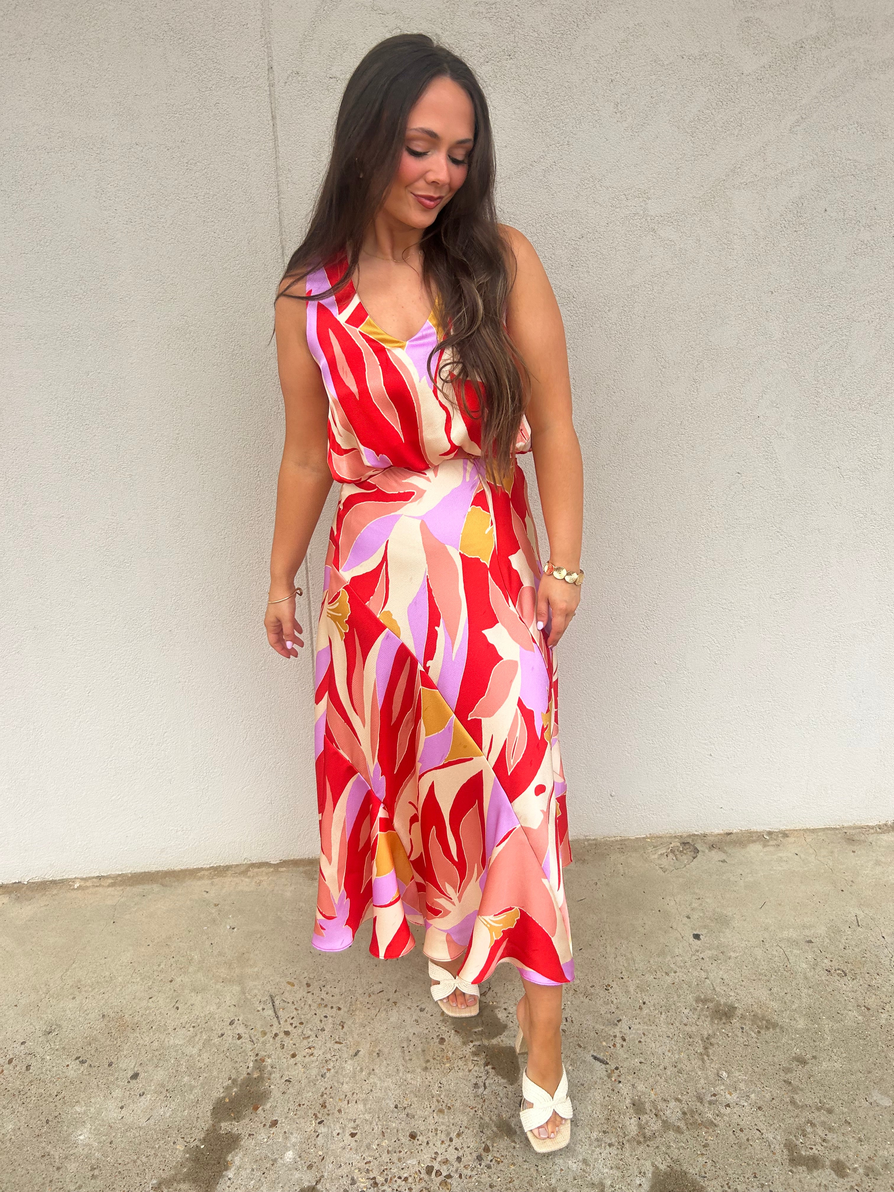 SUNSET BLOOM BUBBLE HEM TOP