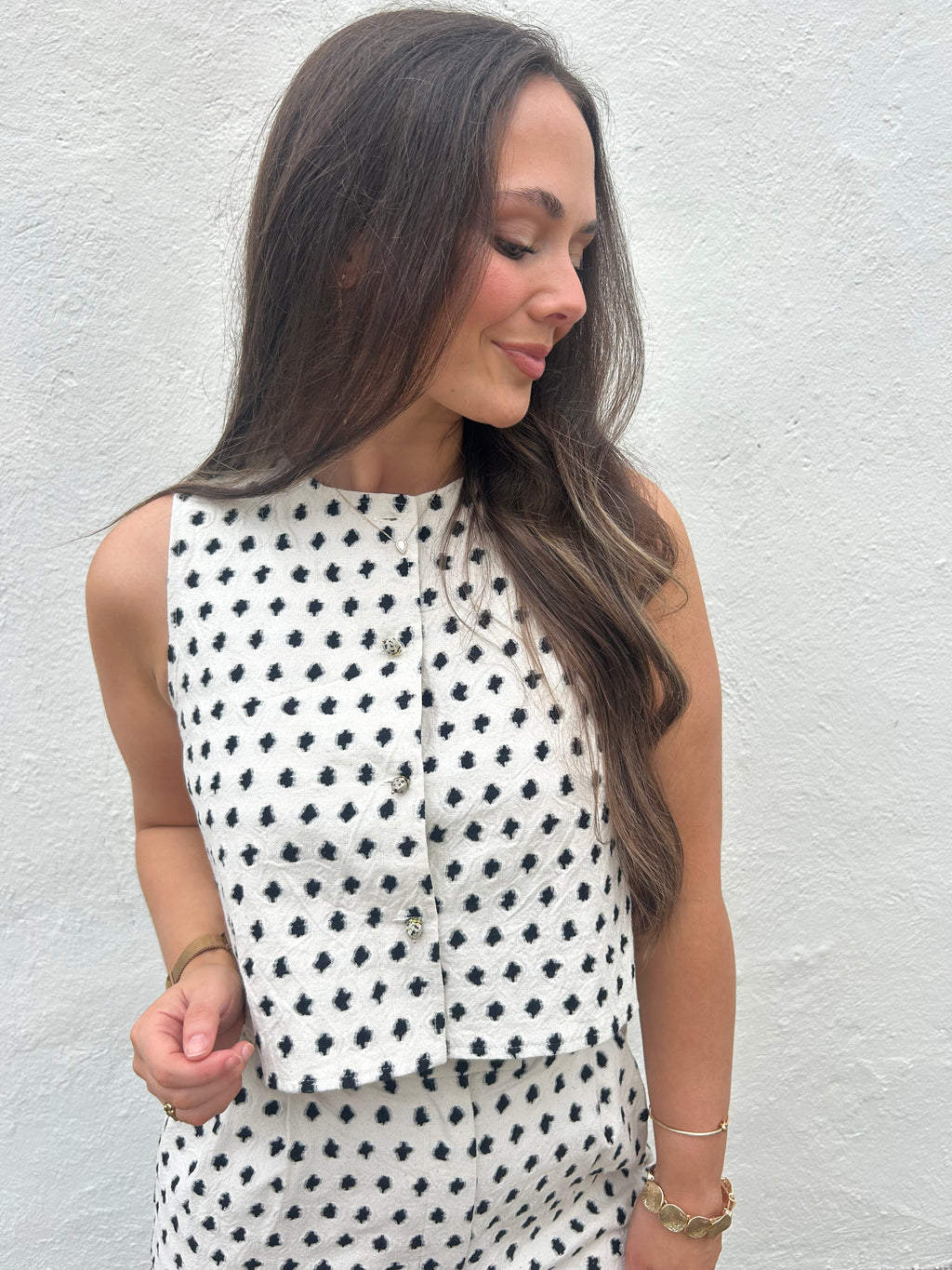 FRNCH | THE PARISIAN POISE BUTTON TOP