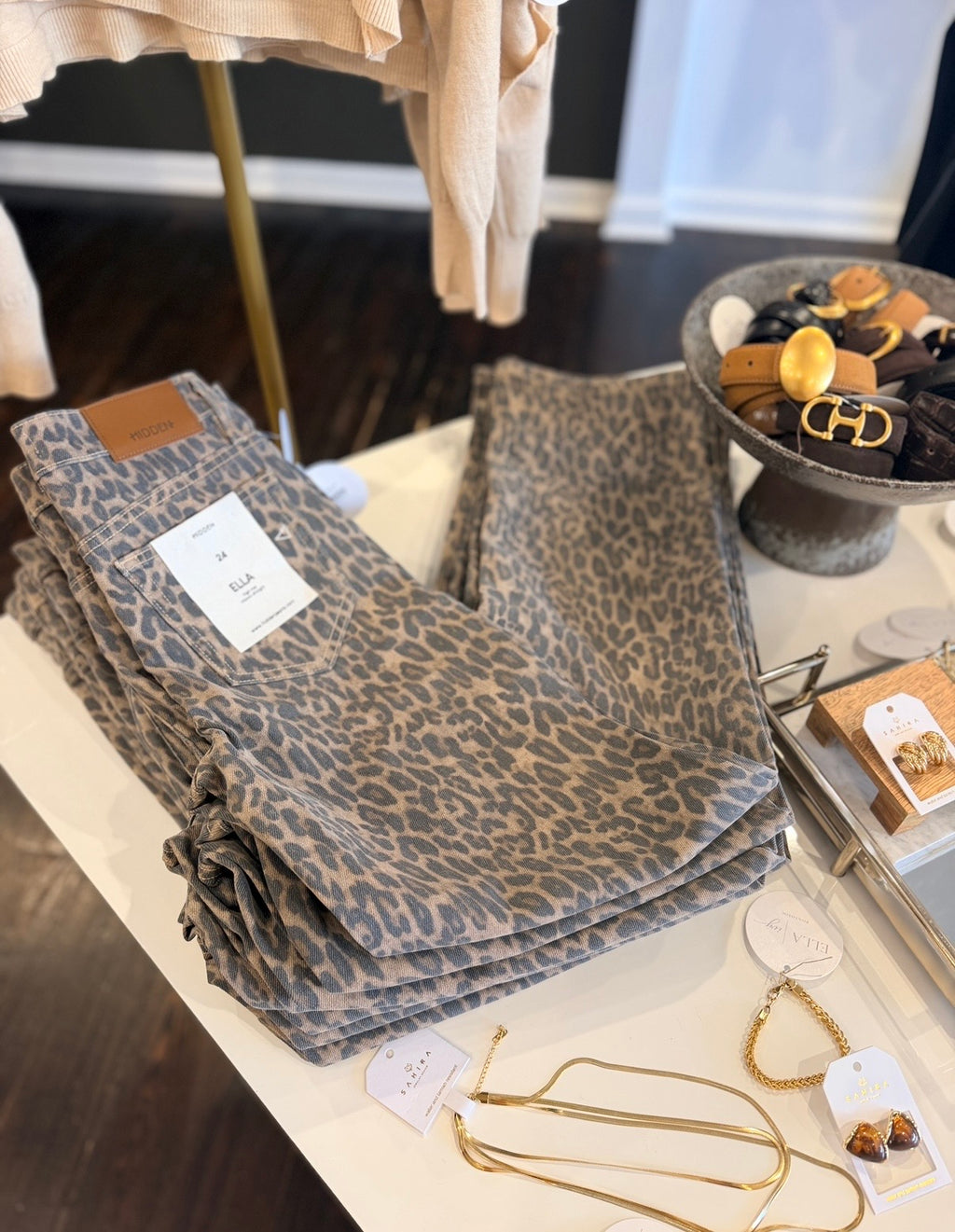 HIDDEN | ELLA HIGH RISE STRAIGHT IN CHEETAH