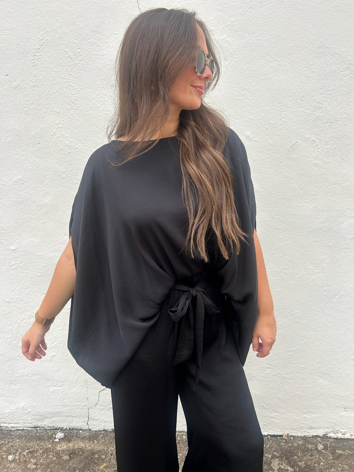 EFFORTLESS DRAPE BLOUSE IN BLACK