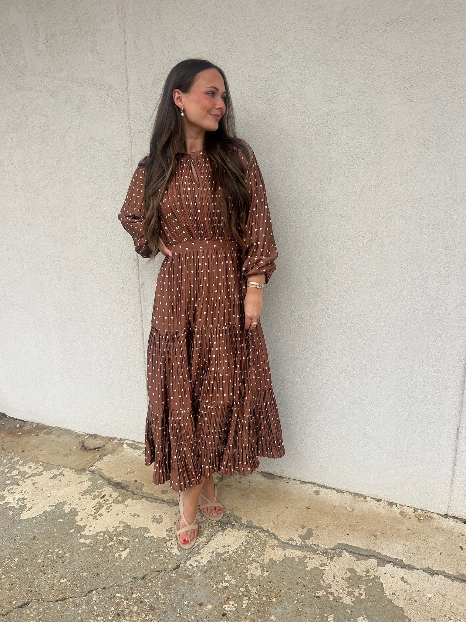 MOCHA MUSE MIDI DRESS