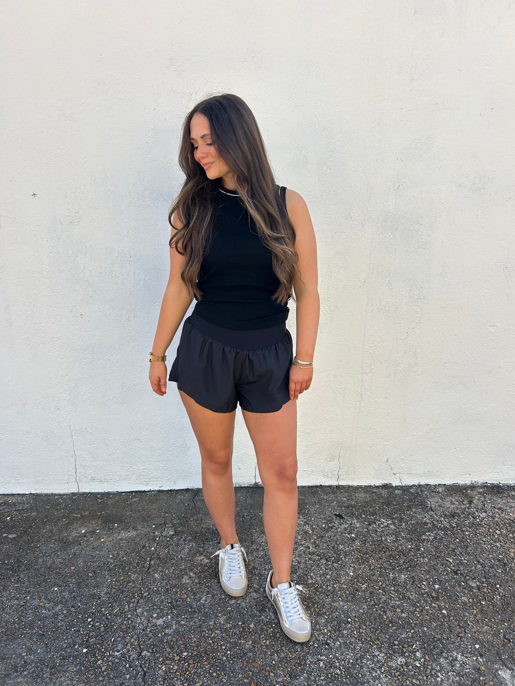 DOE AND RAE | THE CONTRAST TANK