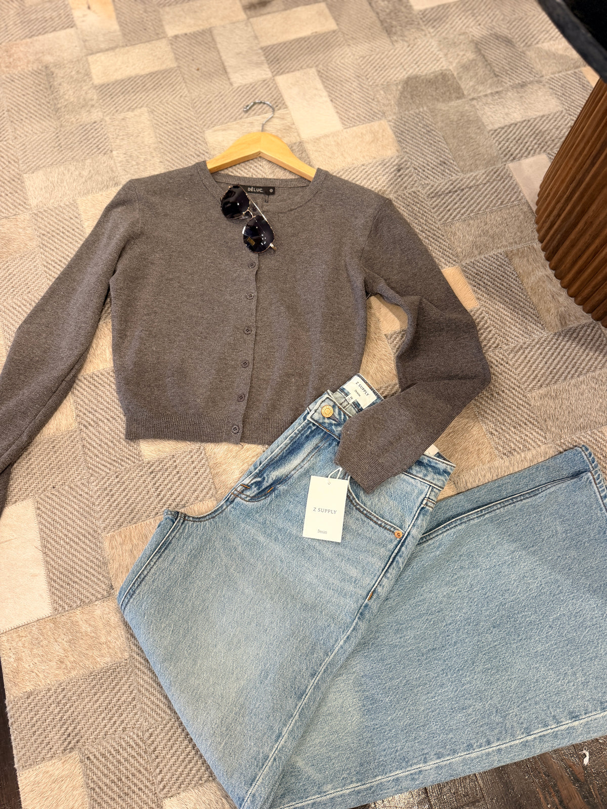 THE EVERYDAY CLASSIC CARDIGAN IN CHARCOAL