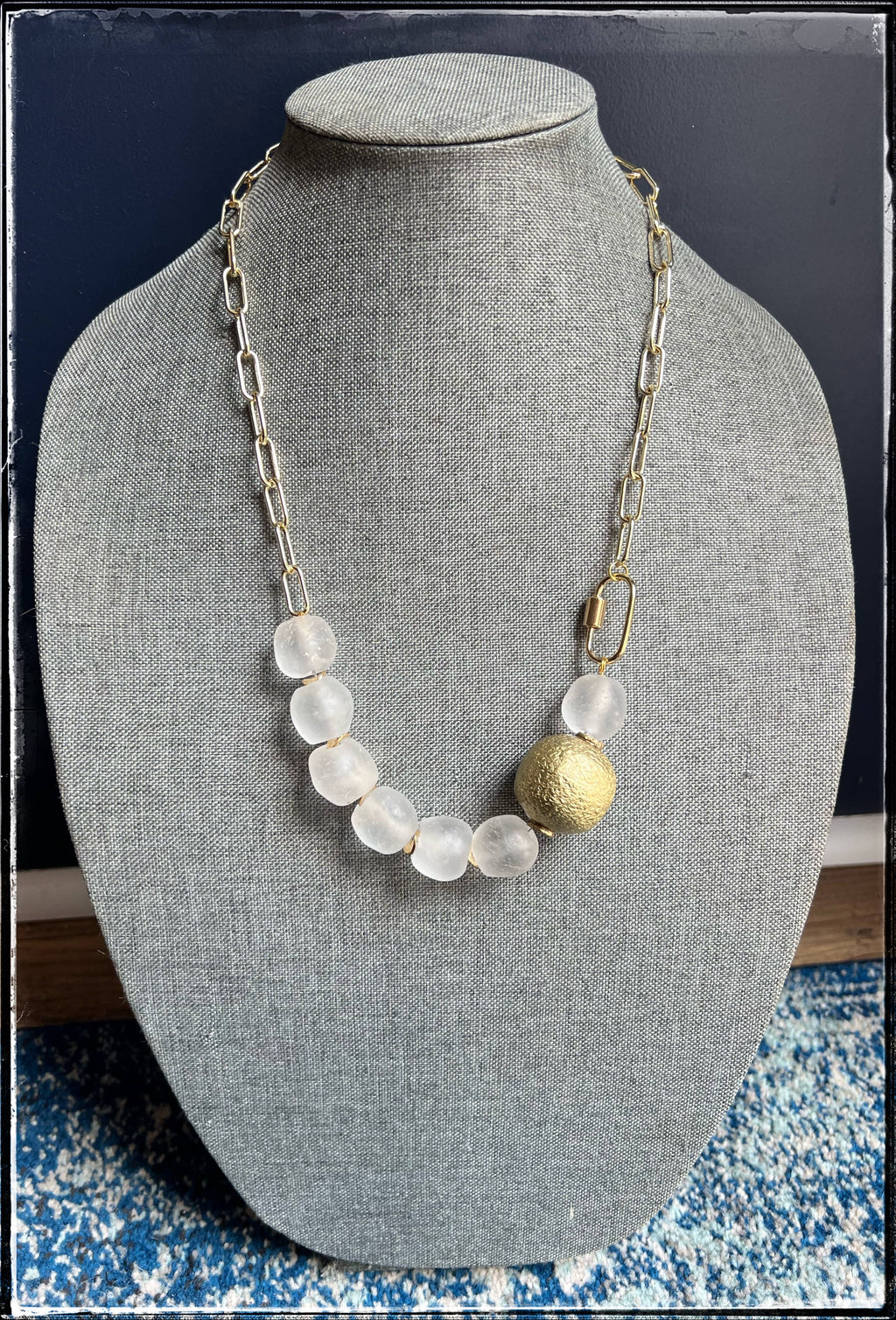 GENTRY BY JENNA | PAPERCLIP CHAIN GLASS BALL BEAD NECKLACE