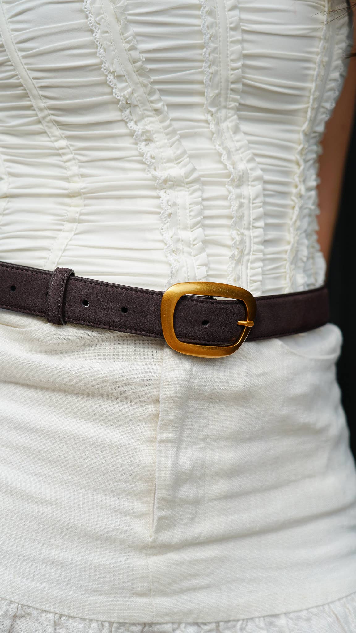 SUEDE BELT WITH ORGANIC SHAPE BUCKLE | CHOCOLATE