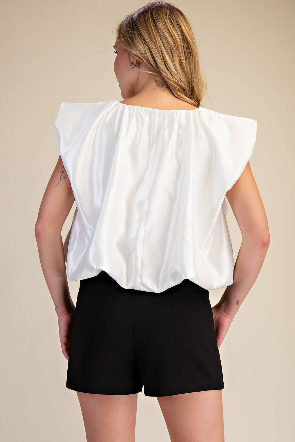 GLAM | BUBBLE SLEEVE WHITE TOP